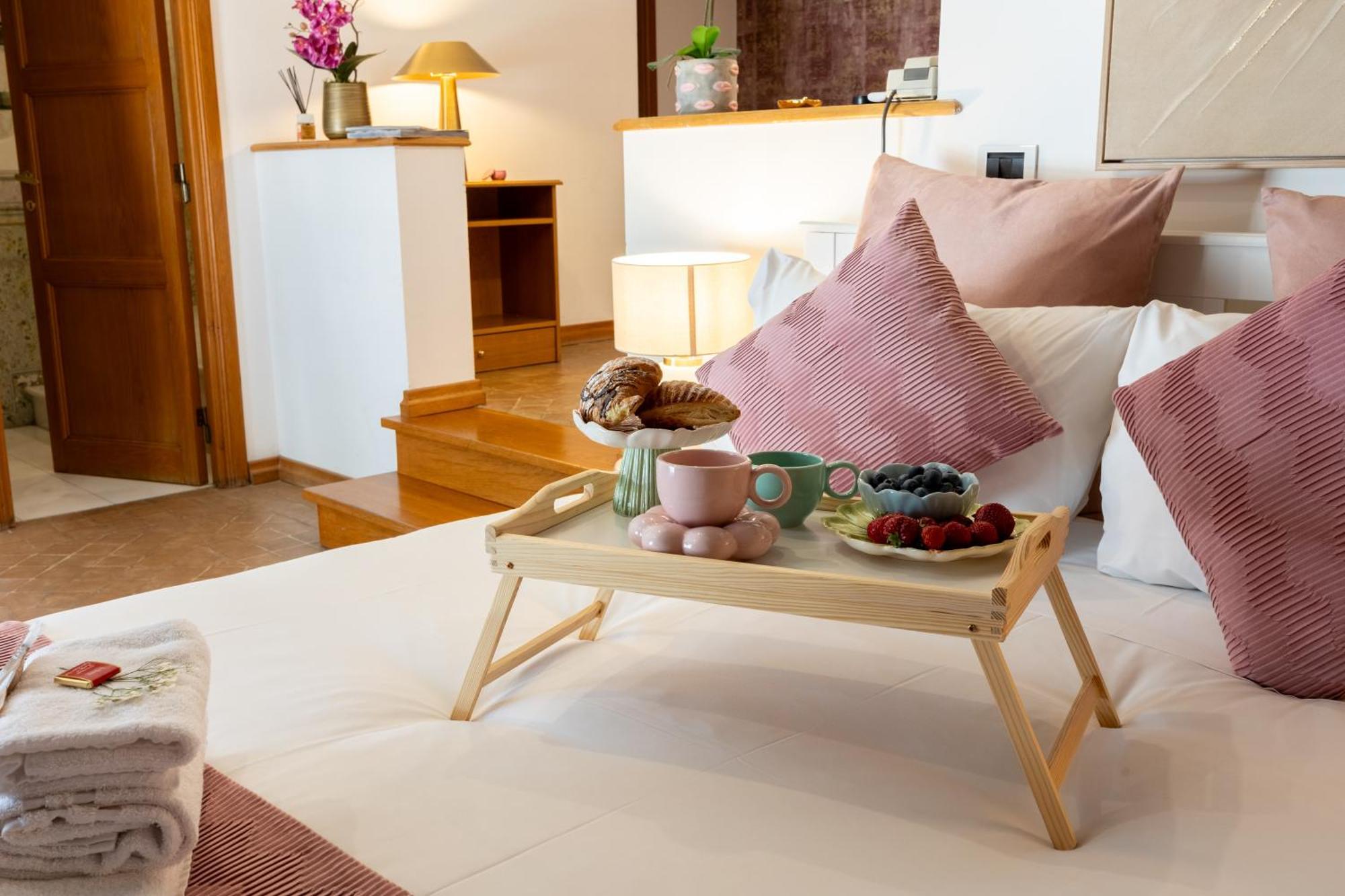 Mb Suites Margutta Рим Экстерьер фото